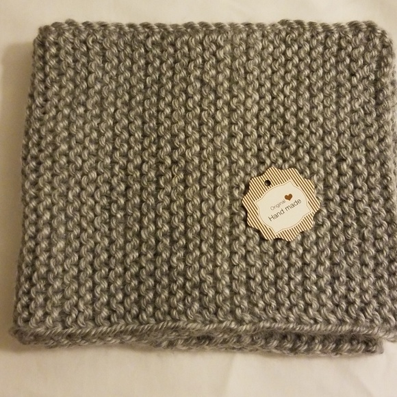 New handmade scarf 🧣🧤🧦 - Picture 2 of 8